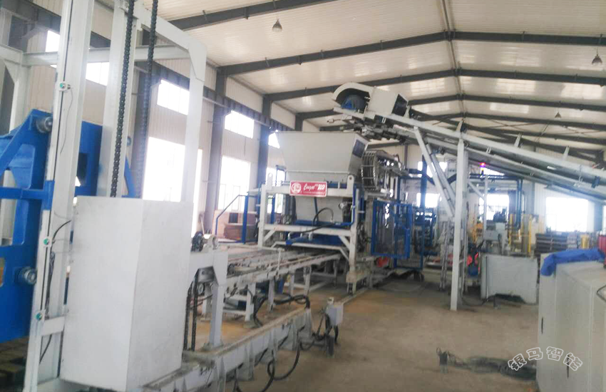 全自動建筑垃圾制磚機:為一城環(huán)保,擇一地終老